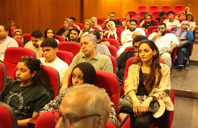 قصور الثقافة تطلق دورة الدراسات السينمائية الحرة بمحاضرة حول مبادئ كتابة السيناريو