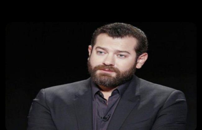 عمرو يوسف يحسم موقفه من "ولاد رزق 4" : خلصت ربيع ! 