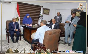 محافظ بني سويف يوجه بحلول وإجراءات لشكاوى ومطالب الأهالي خلال لقائه المفتوح بأهالي ببا