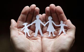 ما حكم كتابة الأملاك لأحد الأبناء في حالة الحياة؟.. أمين فتوى يوضح