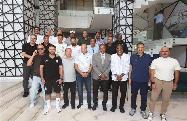 مدربو الرخصة PRO يحضرون مباراة مصر وليبيا في الإسماعيلية  