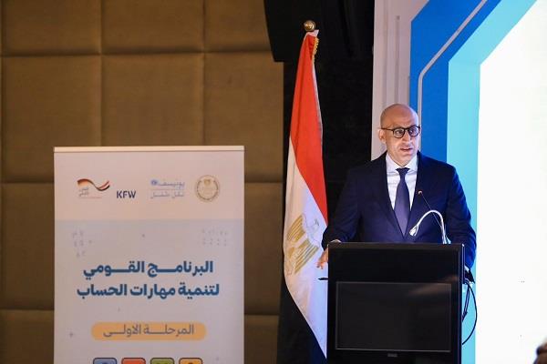 وزير التربية والتعليم يعلن إطلاق المرحلة الرابعة من البرنامج القومي لتنمية مهارات اللغة العربية