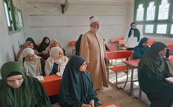 رئيس سوهاج الأزهرية يتابع سير العملية التعليمية بمعهد فتيات علي بن أبي طالب النموذجي