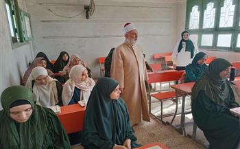 رئيس سوهاج الأزهرية يتابع سير العملية التعليمية بمعهد فتيات علي بن أبي طالب النموذجي
