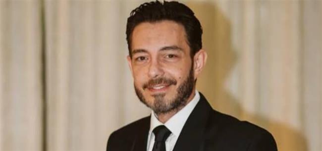أحمد زاهر يتحدث عن حفيدته ..ماذا قال؟ 