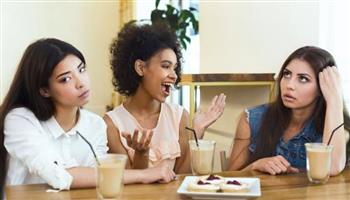 بطرق نفسية بسيطة..كيف تبعدى ابنك المراهق  عن أصدقاء السوء؟