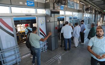 توافد الركاب على محطات المرحلة الثانية من الأتوبيس الترددي BRT| صور