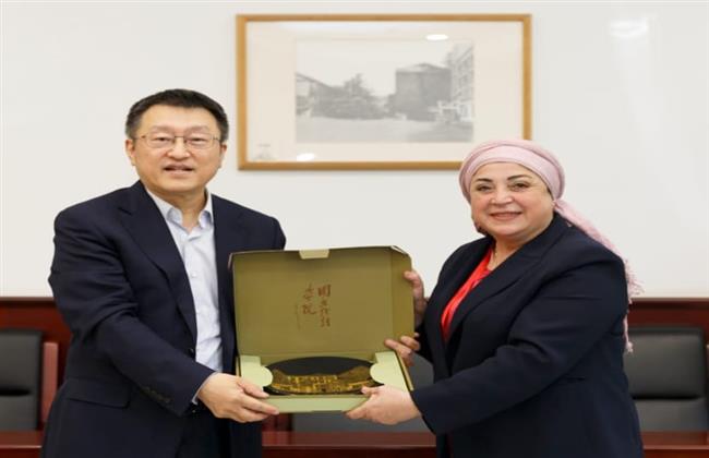 رئيس أكاديمية الفنون تزور الصين وتطرح دراسة لشراكة استراتيجية مع " الأكاديمية المركزية للدراما "