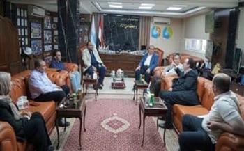 مياه سوهاج وهندسة الجامعة تبحثان تفعيل بروتوكول التعاون وتطوير مهارات المهندسين