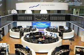 الأسهم الأوروبية تستقر قرب أدنى مستوى في شهر مع تأثير بيانات الوظائف الضعيفة على توقعات الفائدة