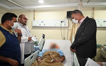 محافظ جنوب سيناء يتابع مصابي حادث أتوبيس نويبع.. يطمئن على إجراءات الجراحات واستقرار الحالات 
