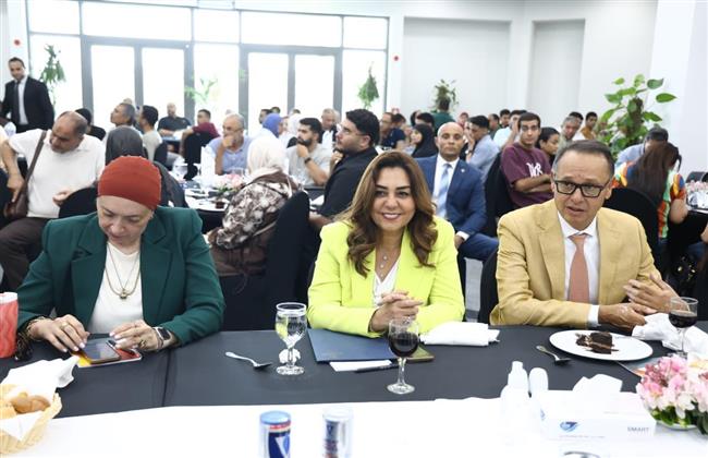 وزيرة التنمية المحلية تشهد احتفالية الجامعة الألمانية لتكريم أوائل الثانوية العامة وتسليمهم 79 منحة دراسية
