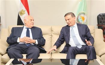 وزير الزراعة يبحث مع وفد علمي ألماني فرص التعاون لتطوير أنظمة الإنتاج الحديثة والزراعة العمودية للقمح 