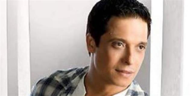 رحلة عامر منيب.. من حضن جدته ماري منيب  إلى عرش الغناء