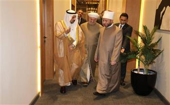 وزير الأوقاف يلتقي رئيس ديوان الوقف السني العراقي على هامش مؤتمر الإفتاء