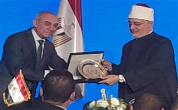 مفتي الجمهورية ورئيس الهبئة العامة للاستعلامات يوقعان مذكرة تفاهم لتعزيز التعاون الإعلامي ونشر الوعي الديني