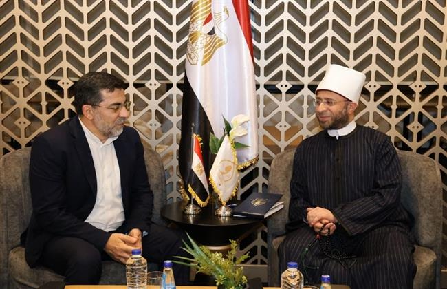 وزير الأوقاف ونائب شيخ الإسلام بأذربيجان يبحثان تعزيز التعاون الديني والعلمي وترسيخ قيم الاعتدال