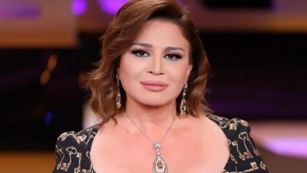 إلهام شاهين تكشف سبب إقامتها الطويلة في الساحل الشمالي   