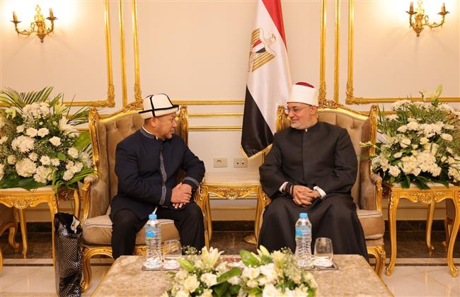 مفتي الجمهورية ورئيس الإدارة الدينية لمسلمي قيرغيزستان يبحثان تعزيز التعاون المشترك