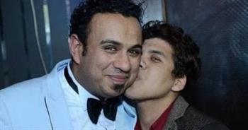 عمر كمال يحسم الجدل حول خلافه مع محمود الليثي: «أبويا اللي رباني ومهما يحصل هفضل أعشقه»