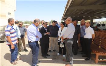 رئيس جامعة قنا يوجه بإنشاء وحدات خدمية متكاملة أمام المستشفيات الجامعية 