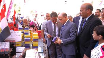محافظ الغربية يفتتح معرض «أهلاً مدارس» بالسنطة بتخفيضات تصل إلى 35%