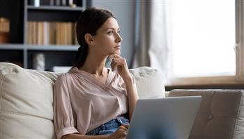 قبل اتخاذ قرار مصيري.. أسئلة تكشف لك ما تحتاجين إلى تغييره فعلا