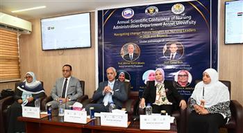 رئيس جامعة أسيوط يفتتح المؤتمر العلمي السنوي لقسم إدارة التمريض حول مستقبل القيادة التمريضية