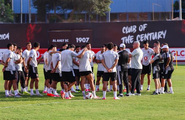 الدوري الممتاز.. الأهلي يواصل تدريباته استعدادًا لمواجهة المقاولون العرب