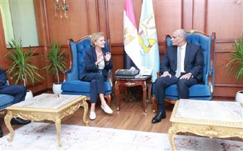 محافظ كفرالشيخ يستقبل رئيس وفد الاتحاد الأوروبي لبحث تعزيز التعاون التنموي والمشروعات المشتركة
