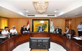 محافظ الفيوم يوجه بمراجعة خطط الإخلاء بالمدارس وتوعية الطلاب بكيفية التعامل في أوقات الطوارئ 