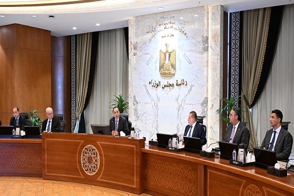 رئيس الوزراء يترأس اجتماع المجموعة الوزارية الاقتصادية