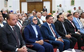محافظ الوادي الجديد تُكرّم أوائل الشهادات العامة والأزهرية والتعليم الفني