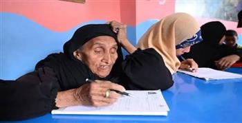 اليوم العالمي لمحو الأمية.. تعرفي على جهود الدولة لدعم تعليم الكبار