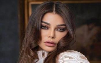 هيفاء وهبي تروج لأغنية "سيبو سيبو"