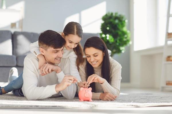 مع بداية العام الدراسي.. أخطاء شائعة تستنزف ميزانية البيت دون شعورك