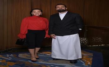 أحمد حاتم يروج لفيلم «ريد فلاج» مع جميلة عوض بعد طرحه بالسينمات  