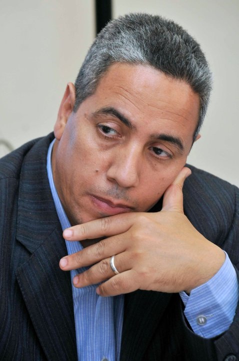 الكاتب الصحفي والقاص محسن عبدالعزيز