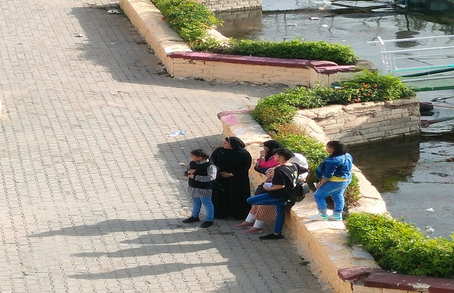 فرحة المواطنين بعيد الفطر على كورنيش النيل
